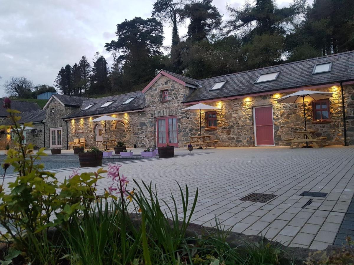 Cobbles - 2 Bedroom Stone Built Holiday home