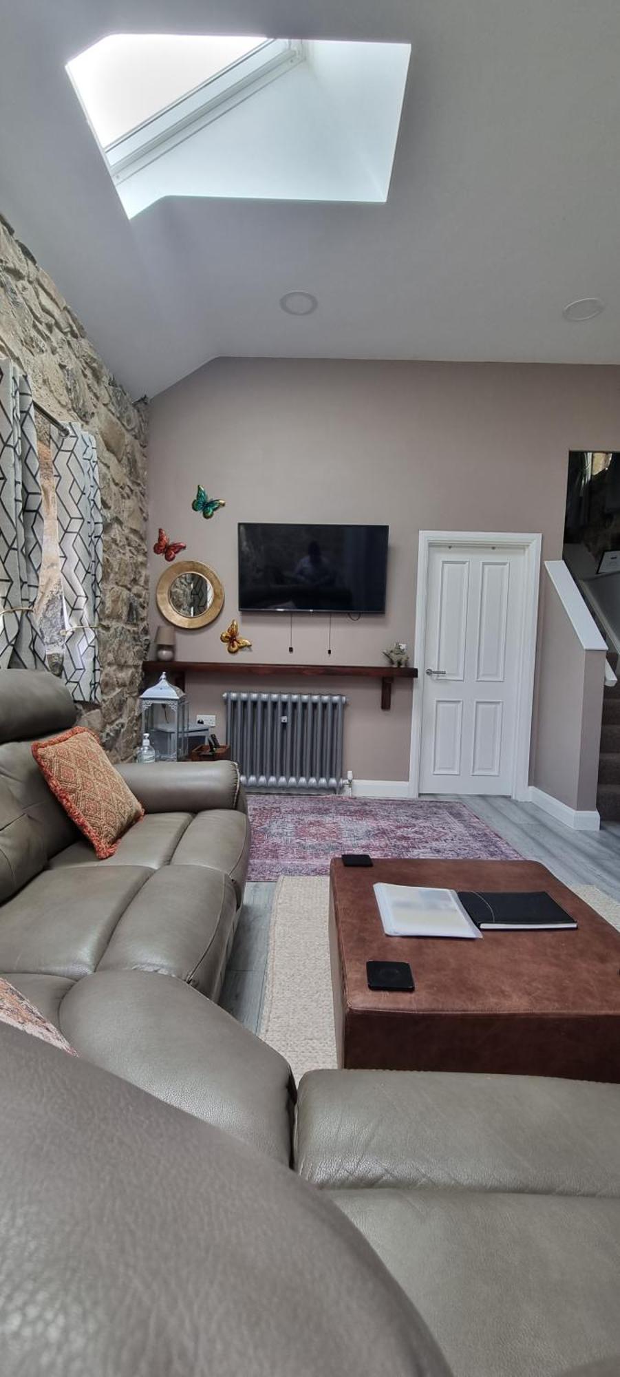 Cobbles - 2 Bedroom Stone Built *